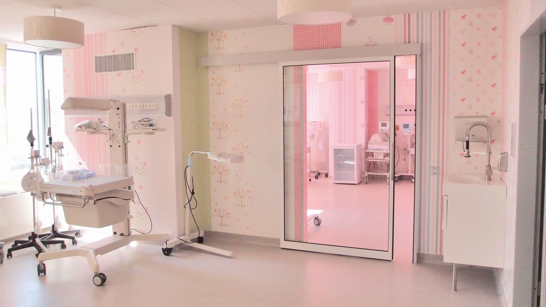 Usi medicale automate, Regina Maria